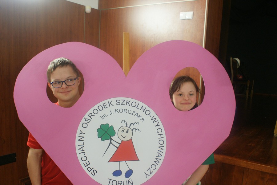 Przegląd piosenki integracyjnej