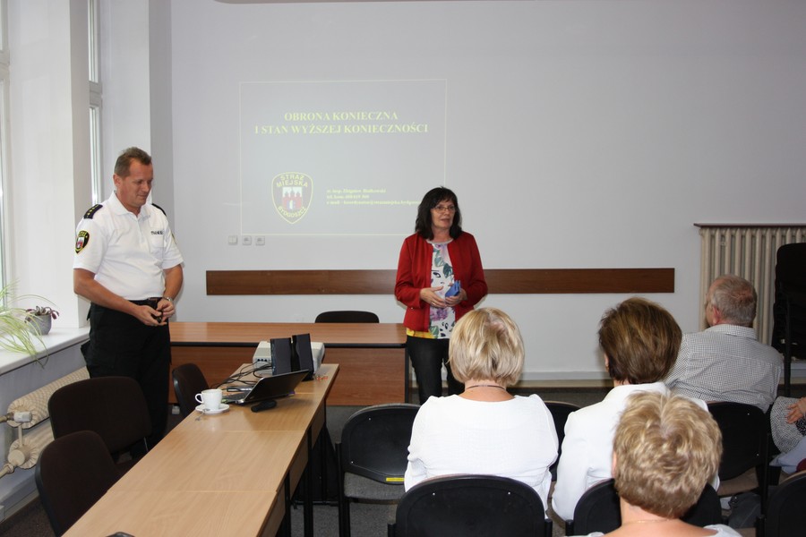 Straż Miejska - wykład na temat obrony koniecznej