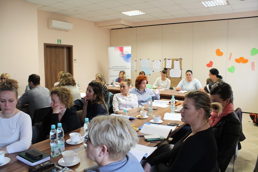 Szkolenie „Praca z rodzicem trudnego dziecka, sprawiającego problemy wychowawcze, komunikacja z dzieckiem krzywdzonym”, Szubin 10-11.04.2018r., fot. Biuro Wsparcia Rodziny i Przeciwdziałania Przemocy