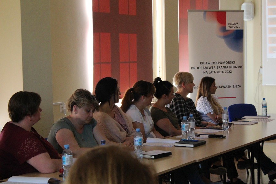 Szkolenie „Praca z rodzicem trudnego dziecka, sprawiającego problemy wychowawcze, komunikacja z dzieckiem krzywdzonym”, Świecie 08-09.05.2018r., fot. Biuro Wsparcia Rodziny i Przeciwdziałania Przemocy