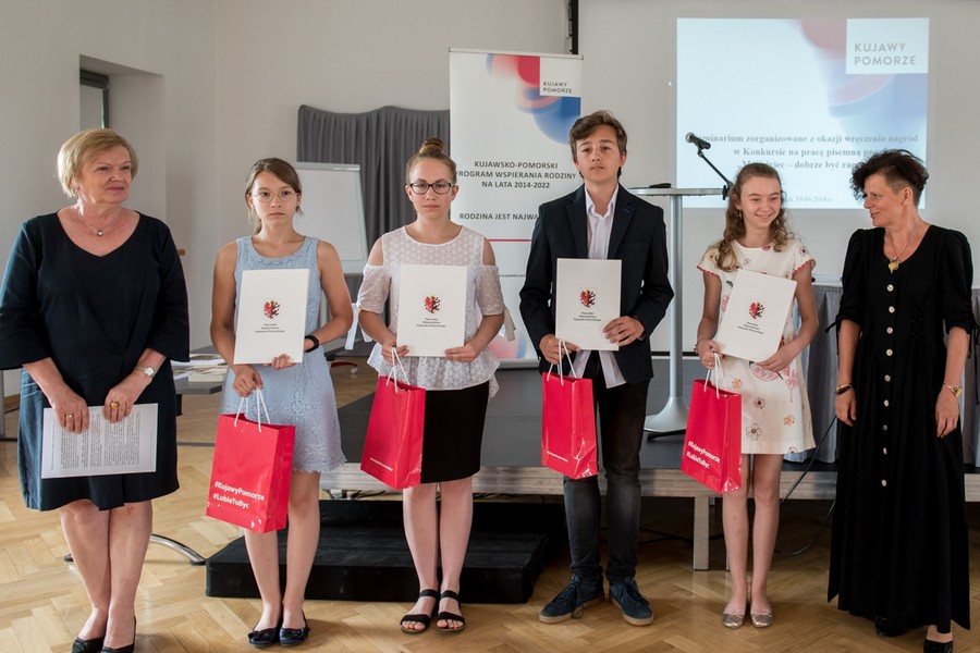 Uroczystość wręczenia nagród w konkursie „Mój ojciec – dobrze być razem”, fot. Łukasz Piecyk/Urząd Marszałkowski Województwa Kujawsko-Pomorskiego