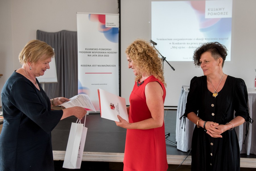 Uroczystość wręczenia nagród w konkursie „Mój ojciec – dobrze być razem”, fot. Łukasz Piecyk/Urząd Marszałkowski Województwa Kujawsko-Pomorskiego