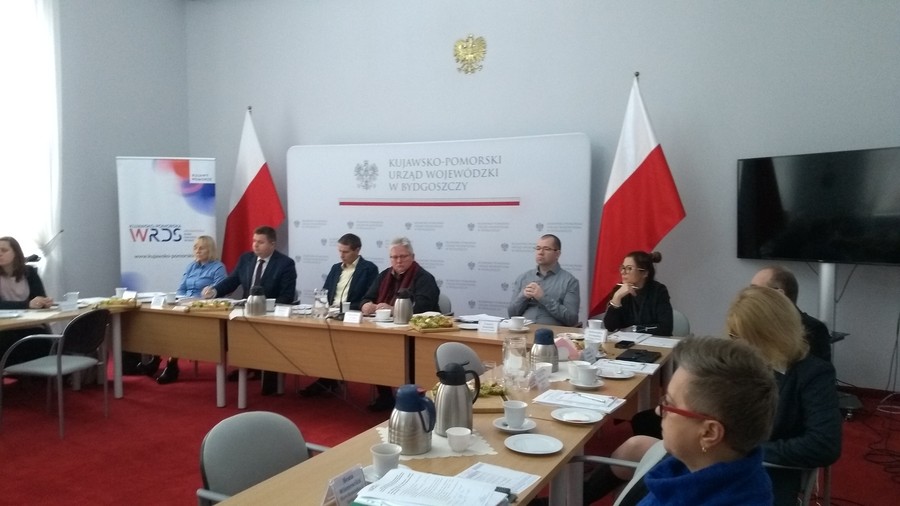 Uczestnicy posiedzenie Zespołu ds. osób niepełnosprawnych w ramach Kujawsko-Pomorskiej Wojewódzkiej Rady Dialogu Społecznego, fot. Paweł Bednarski