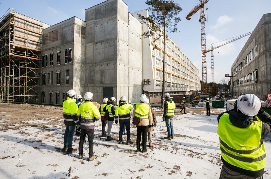 Zwiedzanie budowy nowego kompleksu Wojewódzkiego Szpitala Zespolonego w Toruniu, fot. Andrzej Goiński
