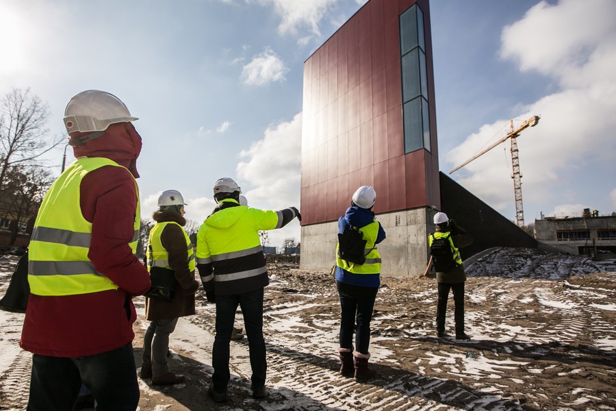 Zwiedzanie budowy nowego kompleksu Wojewódzkiego Szpitala Zespolonego w Toruniu, fot. Andrzej Goiński