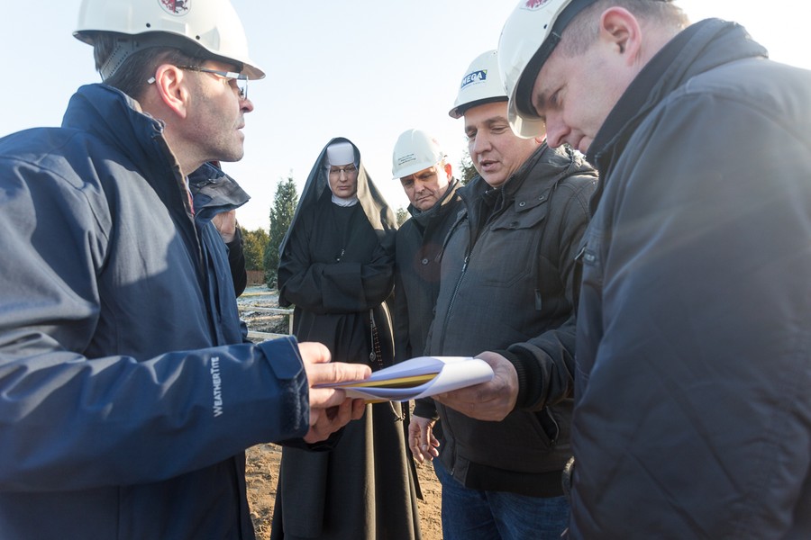 Marszałek Piotr Całbecki wizytował budowę ośrodka w styczniu, fot. Filip Kowalkowski dla UMWKP