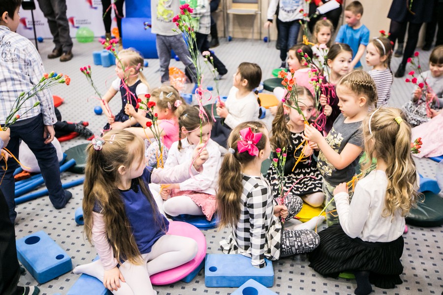Spotkanie z przedszkolakami w Urzędzie Marszałkowskim w przededniu Dnia Kobiet, fot. Andrzej Goiński