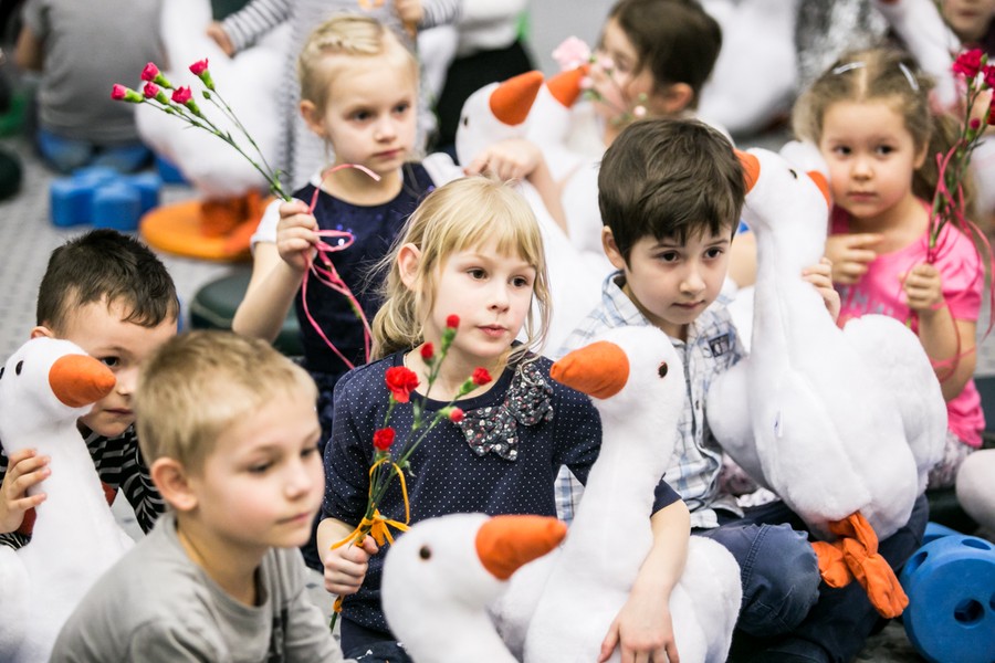 Spotkanie z przedszkolakami w Urzędzie Marszałkowskim w przededniu Dnia Kobiet, fot. Andrzej Goiński