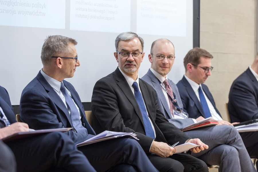 Panel na temat instrumentów finansowych w kreowaniu rozwoju regionów, fot. Szymon Zdziebło/tarntoga.pl