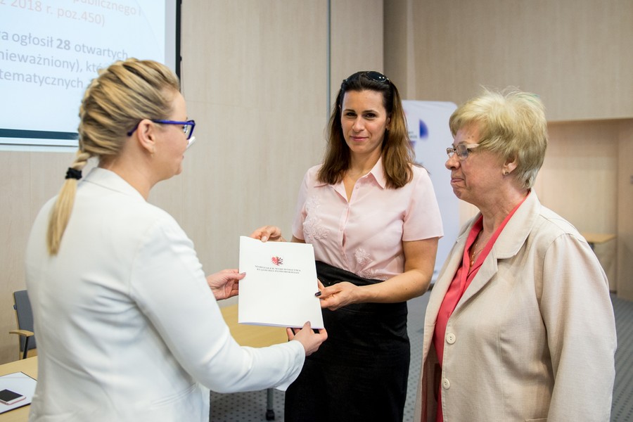 W uroczystości wręczenia umów wzięli udział przedstawiciele około 60 organizacji pozarządowych, fot. Łukasz Piecyk