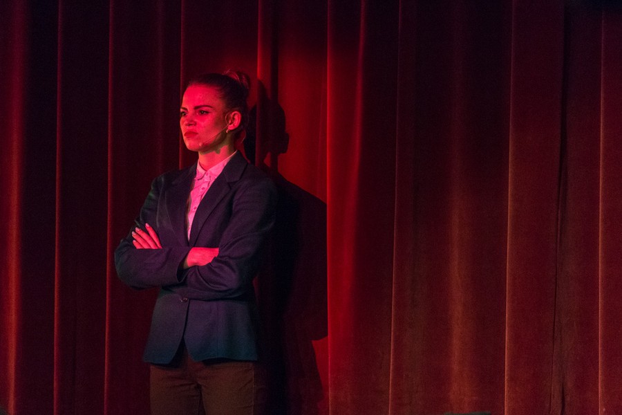 Przygrywkę zainaugurował spektakl "Rzuciłem palenie… Kocham Cię…" w wykonaniu studentów Państwowego Policealnego Studium Wokalno-Aktorskiego w Gdyni, fot. Szymon Zdziebło/tarnatoga.pl