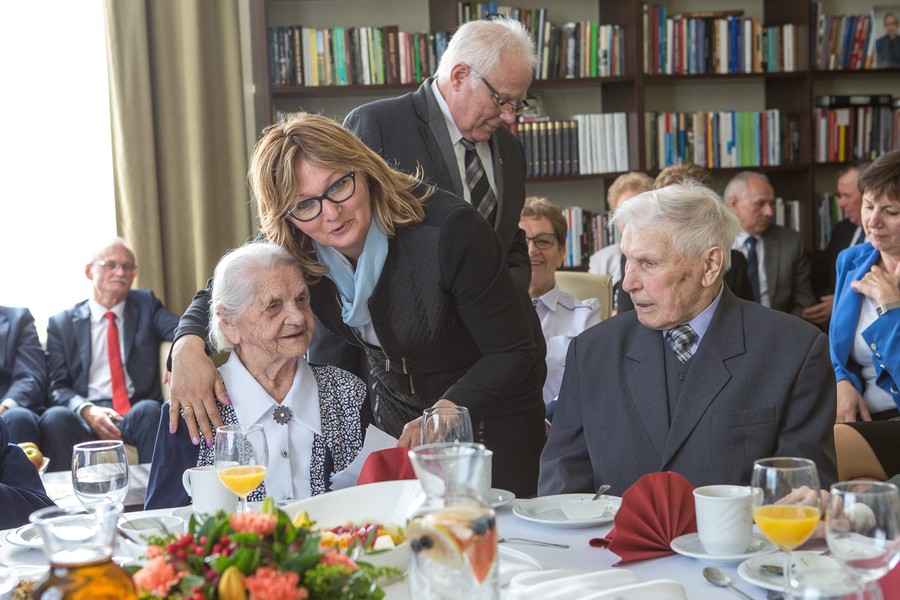 Spotkanie z honorowymi gośćmi i ich rodzinami z udziałem marszałka Piotra Całbeckiego i przewodniczącego sejmiku Ryszarda Bobera, fot. Szymon Zdziebło/Tarantoga.pl