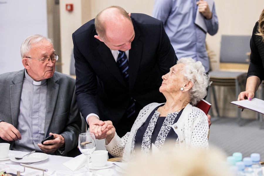 Wizyta rówieśników Niepodległej w Urzędzie Marszałkowskim, fot. Andrzej Goiński/UMWKP