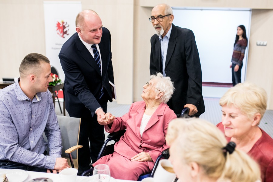 Wizyta rówieśników Niepodległej w Urzędzie Marszałkowskim, fot. Andrzej Goiński/UMWKP