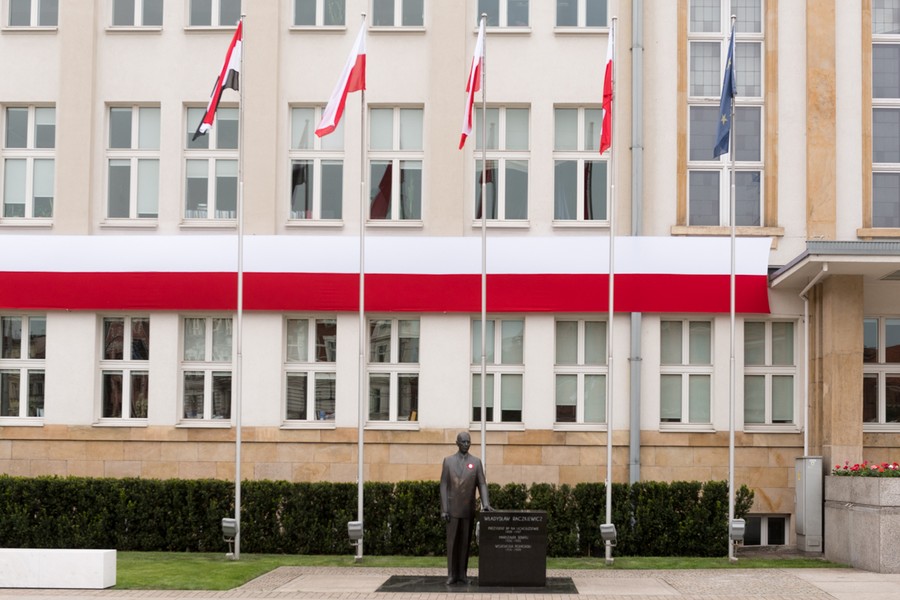 Święto Flagi w Toruniu, fot. Łukasz Piecyk dla UMWKP