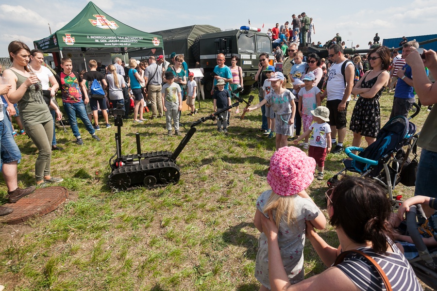 Piknik Niepodległości na terenie Wojskowych Zakładów Lotniczych nr 2 w Bydgoszczy, fot. Filip Kowalkowski