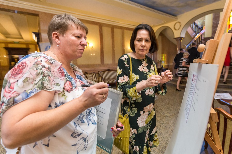 Gala wręczenia nagród w 11. Edycji konkursu „Rodzynki z pozarządówki”, fot. Szymon Zdziebło