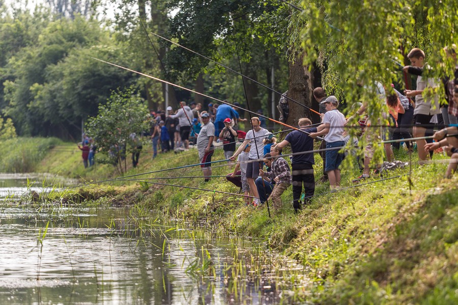 Dziecięce zawody wędkarskie, fot. Szymon Zdziebło/tarantoga.pl