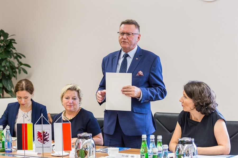 Spotkanie z gośćmi z Nadrenii-Palatynatu w Urzędzie Marszałkowskim, fot. Szymon Zdziebło/Tarantoga.pl