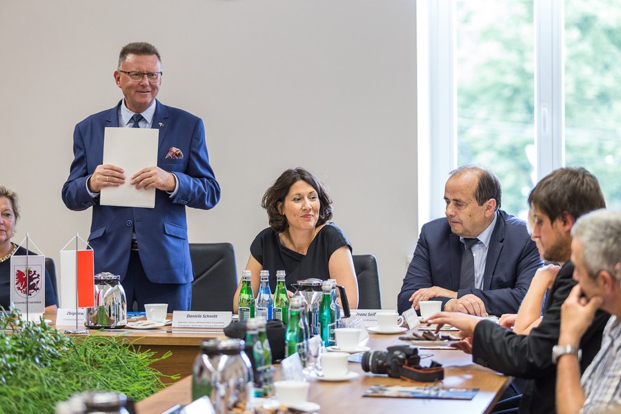 Spotkanie z gośćmi z Nadrenii-Palatynatu w Urzędzie Marszałkowskim, fot. Szymon Zdziebło/Tarantoga.pl