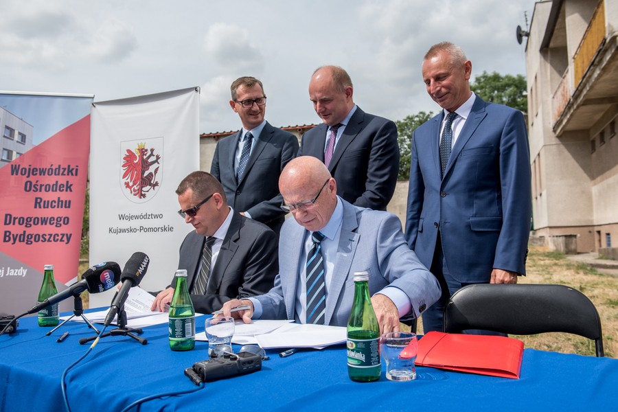 Uroczystość podpisania umowy na budowę oddziału WORD w Inowrocławiu, fot. Łukasz Piecyk