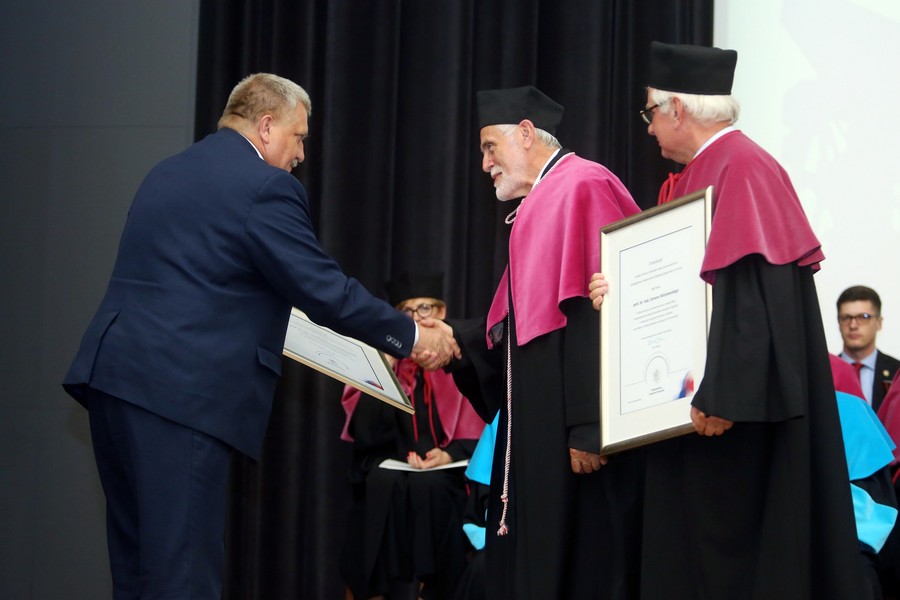 Obchody 50-lecia istnienia Wydziału Nauk Ekonomicznych i Zarządzania Uniwersytetu Mikołaja Kopernika w Toruniu, fot. Andrzej Romański, UMK
