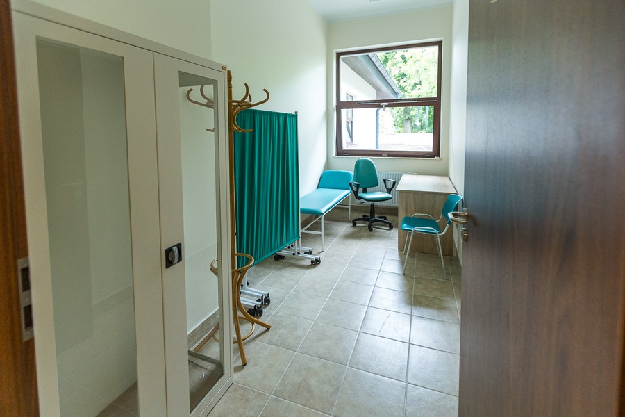 Uroczyste poświęcenie Centrum Pomocy im. św. Brata Alberta, fot. Szymon Zdziebło/Tarantoga.pl