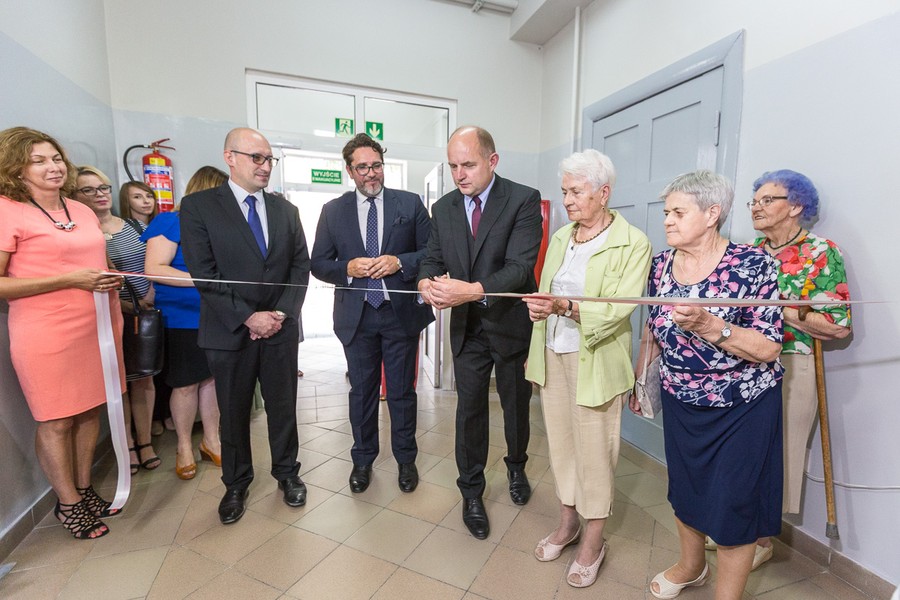 Uroczystość otwarcia Dziennego Domu Pobytu w Unisławiu, fot. Szymon Zdziebło/Tarantoga.pl
