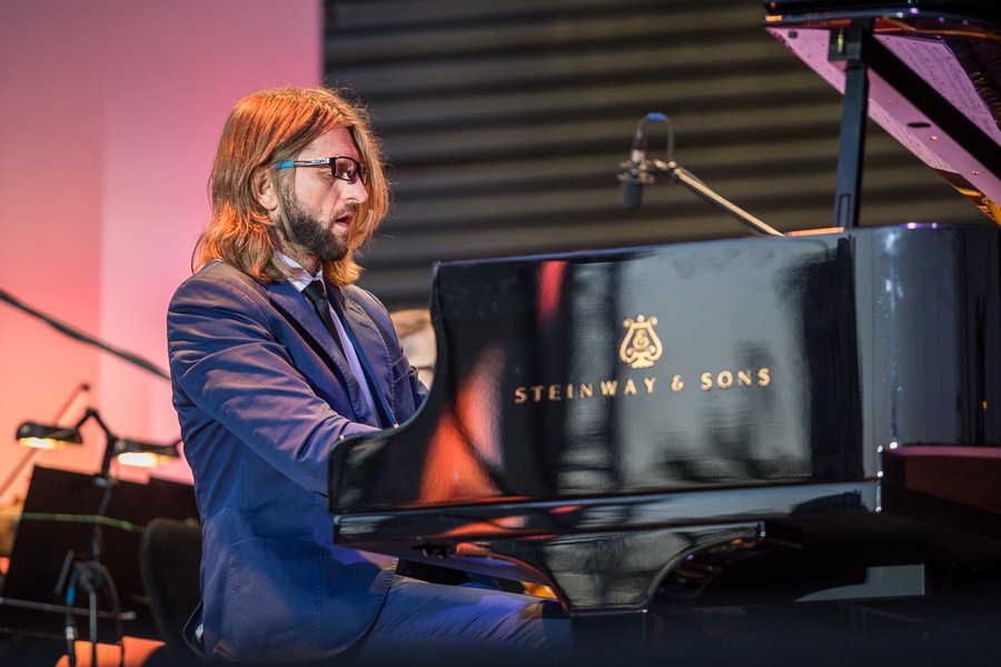 Koncert Leszka Możdżera fot. Szymon Zdziebło/Tarantoga.pl