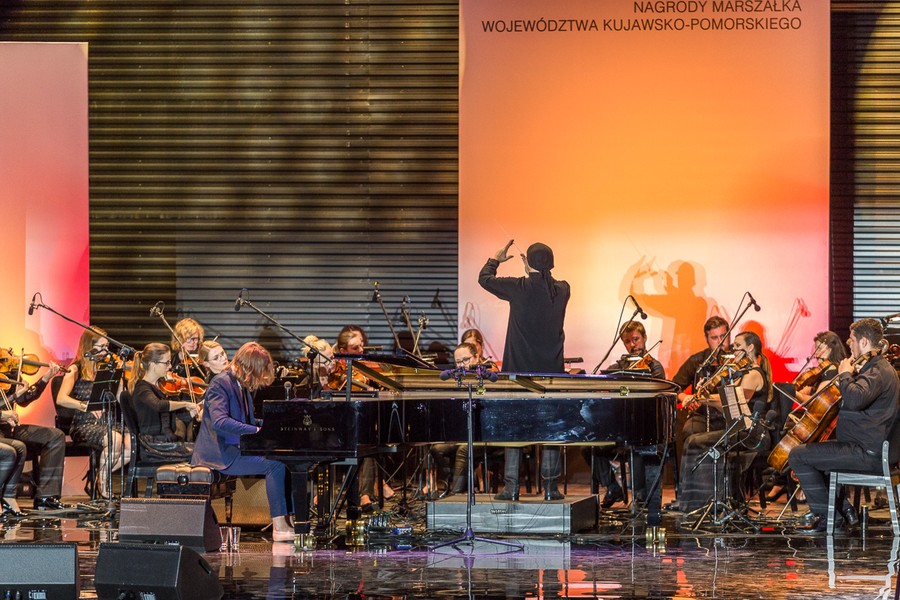 Koncert Leszka Możdżera fot. Szymon Zdziebło/Tarantoga.pl