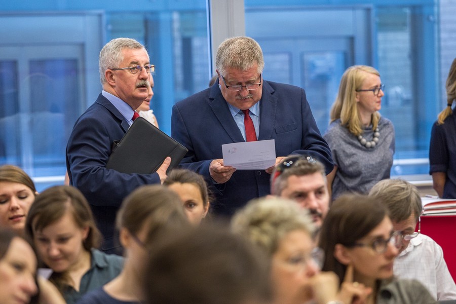 Konferencja na temat uwarunkowań i wyzwań rozwoju województwa w Urzędzie Marszałkowskim, fot. Szymon Zdziebło/Tarantoga.pl