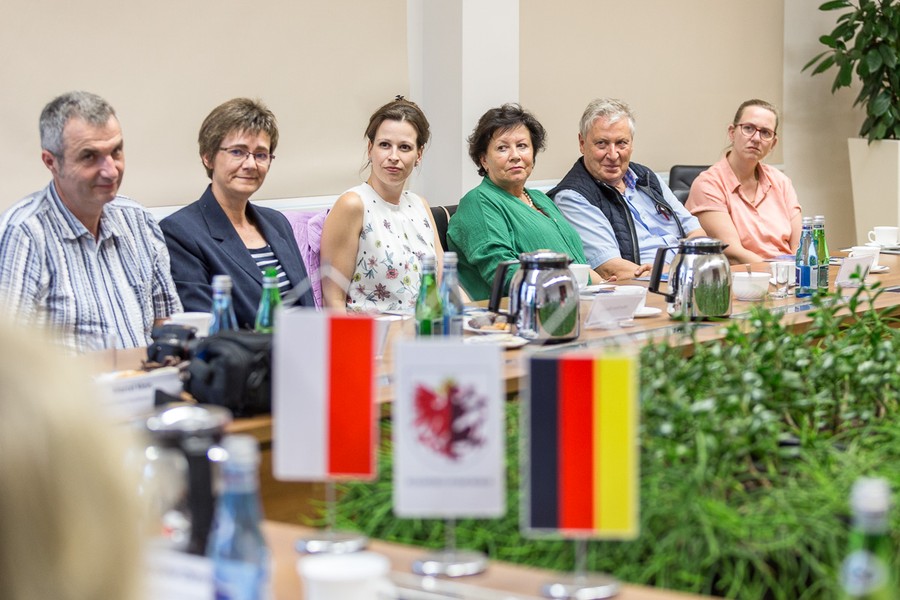 Spotkanie z gośćmi z Nadrenii-Palatynatu w Urzędzie Marszałkowskim, fot. Szymon Zdziebło/Tarantoga.pl