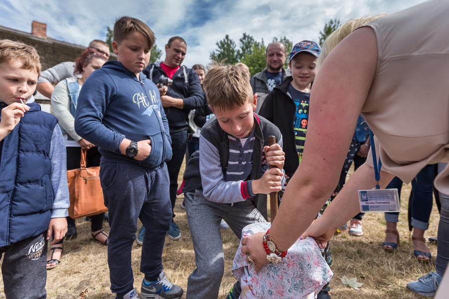 Festyn folklorystyczny z cyklu „Z życia dawnej wsi” w Kujawsko-Dobrzyńskim Parku Etnograficznym w Kłóbce, fot. Szymon Zdziebło/Tarantoga.pl