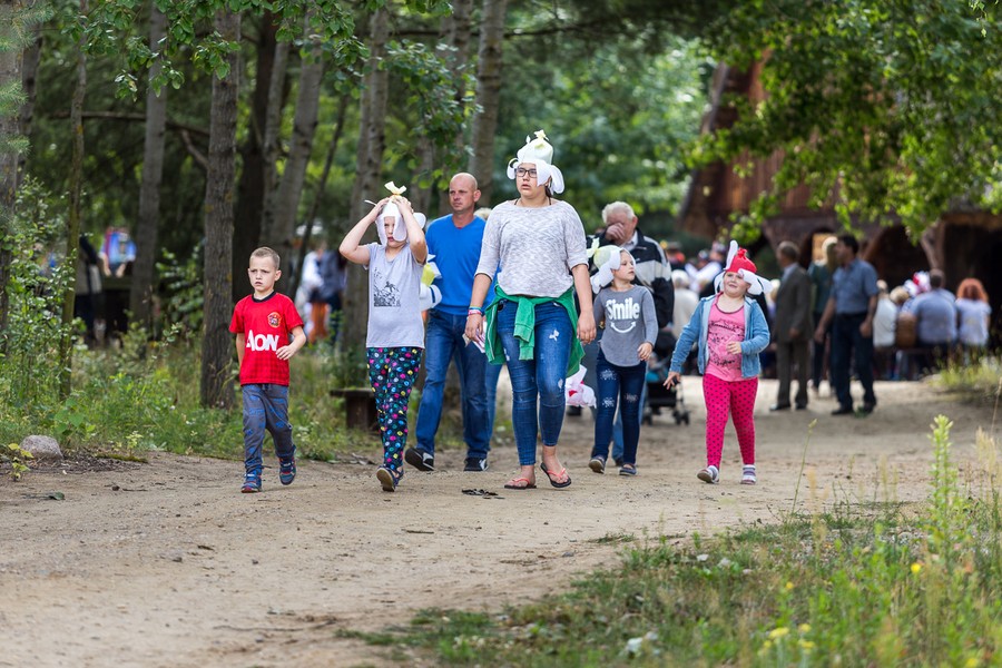 Festyn folklorystyczny z cyklu „Z życia dawnej wsi” w Kujawsko-Dobrzyńskim Parku Etnograficznym w Kłóbce, fot. Szymon Zdziebło/Tarantoga.pl