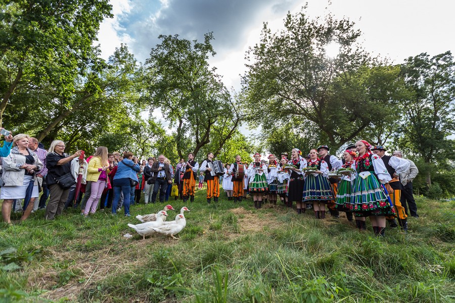 Festyn folklorystyczny z cyklu „Z życia dawnej wsi” w Kujawsko-Dobrzyńskim Parku Etnograficznym w Kłóbce, fot. Szymon Zdziebło/Tarantoga.pl