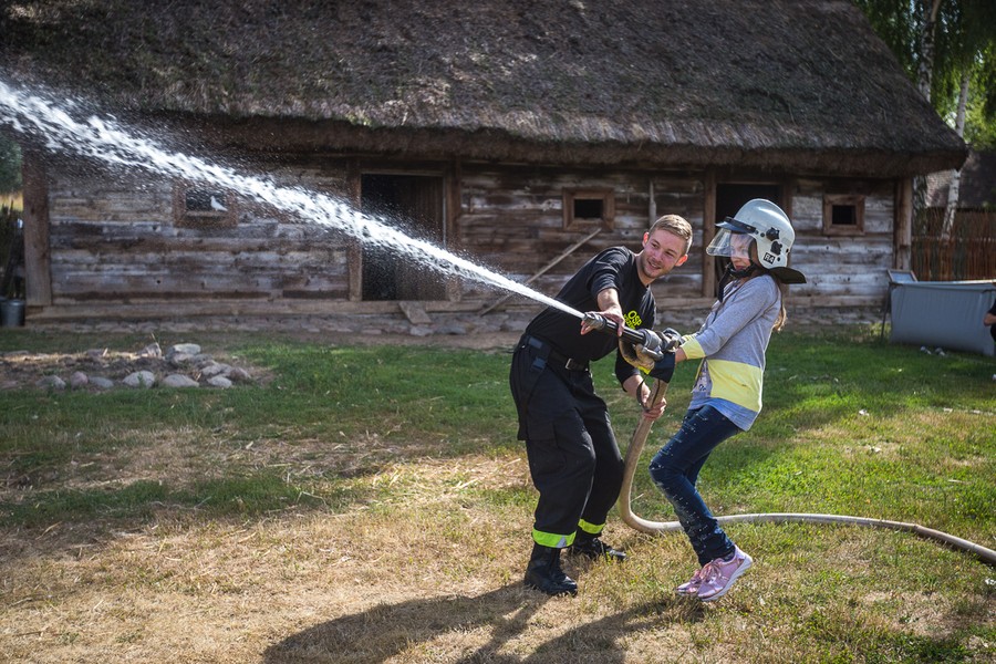 Festyn folklorystyczny z cyklu „Z życia dawnej wsi” w Kujawsko-Dobrzyńskim Parku Etnograficznym w Kłóbce, fot. Szymon Zdziebło/Tarantoga.pl