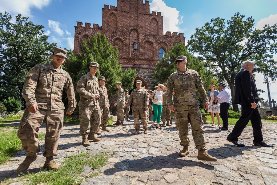 Wizyta żołnierzy z USA w gminie Łubianka, fot. Szymon Zdziebło/Tarantoga.pl