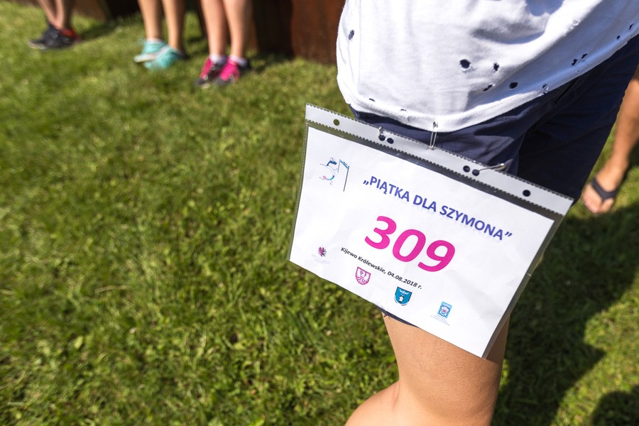 W Kijewie Królewskim zbierano środki na rehabilitację pięcioletniego Szymona, fot. Szymon Zdziebło/tarantoga.pl