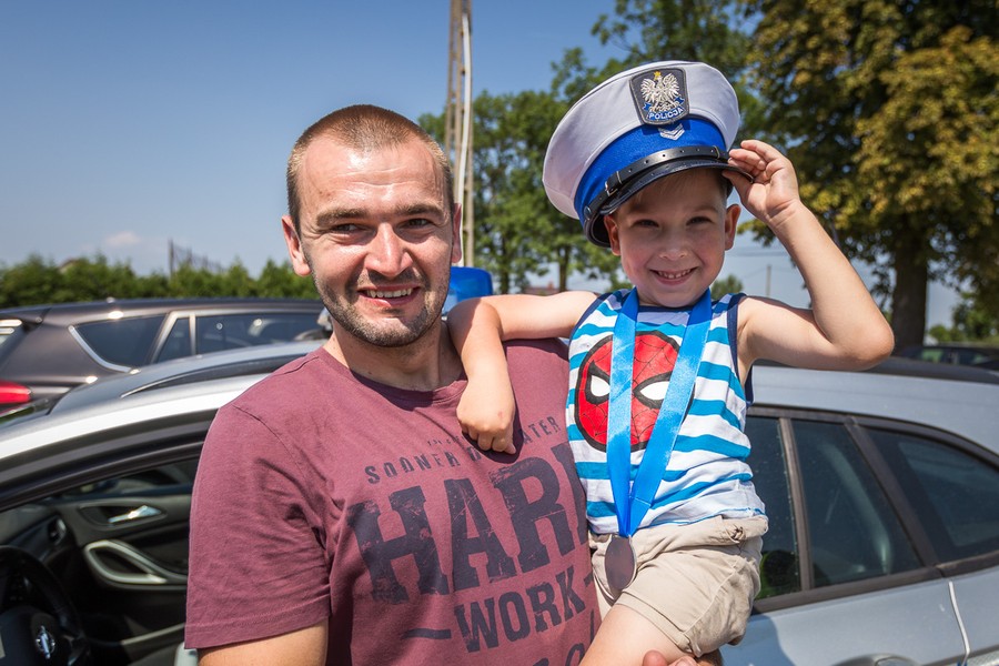 W Kijewie Królewskim zbierano środki na rehabilitację pięcioletniego Szymona, fot. Szymon Zdziebło/tarantoga.pl