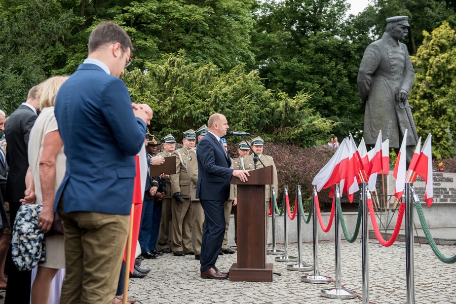 przemówienie marszałka Piotra Całbeckiego, fot. Łukasz Piecyk