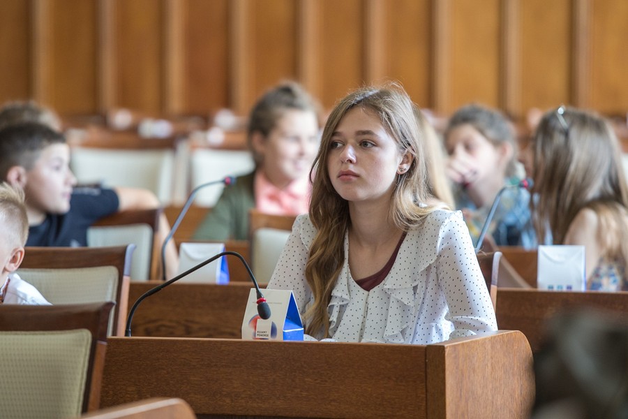 Wizyta dzieci i młodzieży z Ukrainy – spotkanie z marszałkiem, fot. Szymon Ździebło / Tarangotga.pl