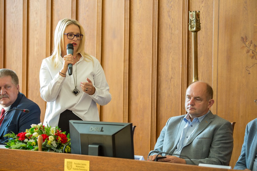 Ceremonia podpisania umowy z wykonawcą, fot. Szymon Zdzieblo/tarantoga.pl dla UMWKP