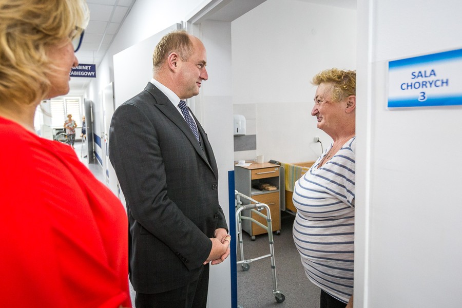 Wizyta w szpitalu, fot. Szymon Zdziebło/tarantoga.pl dla UMWKP