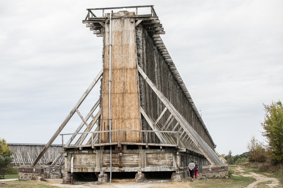 Tężnia nr 3 w Ciechocinku wymaga natychmiastowej interwencji, fot. Andrzej Goiński