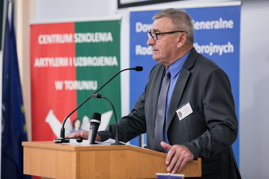 Konferencja „100 lat wojsk rakietowych i artylerii w niepodległej Polsce – rozwój i współczesność artylerii” połączona z uroczystością wręczenia marszałkowskich medalu Unitas Durat, fot. Andrzej Goiński
