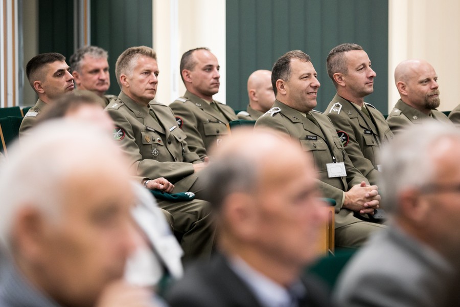 Konferencja „100 lat wojsk rakietowych i artylerii w niepodległej Polsce – rozwój i współczesność artylerii” połączona z uroczystością wręczenia marszałkowskich medalu Unitas Durat, fot. Andrzej Goiński