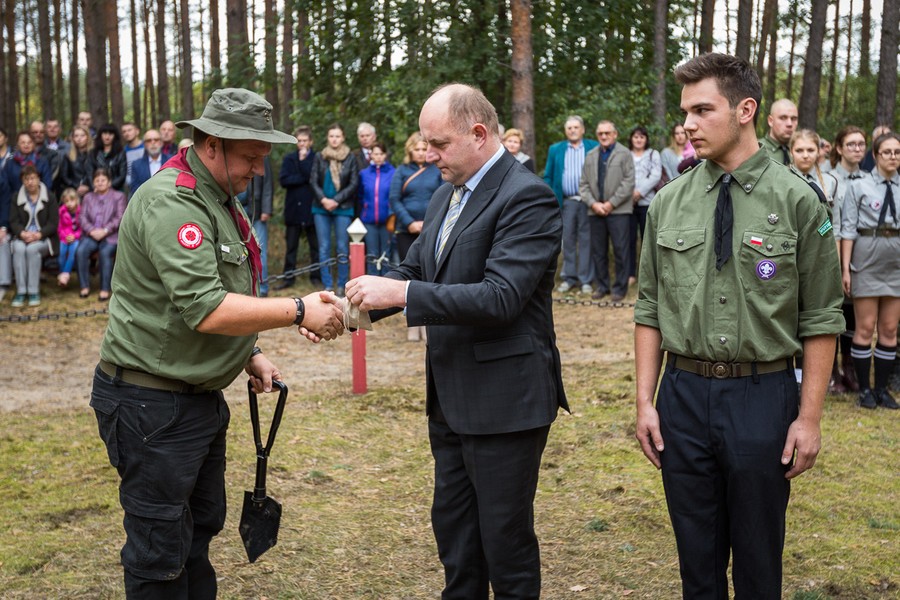 Uroczysta msza święta przy pomniku w Klamrach odbyła się 23 września, fot. Szymon Zdziebło/Tarantoga.pl