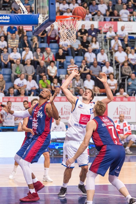 Mecz Anwil Włocławek z drużyną Wilki Morskie ze Szczecina, fot. Szymon Zdziebło/Tarantoga.pl