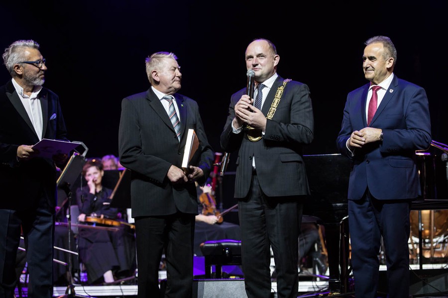 Koncert „Od Gershwina do Malickiego” i wręczenie medali Unitas Durat, fot. Andrzej Goiński