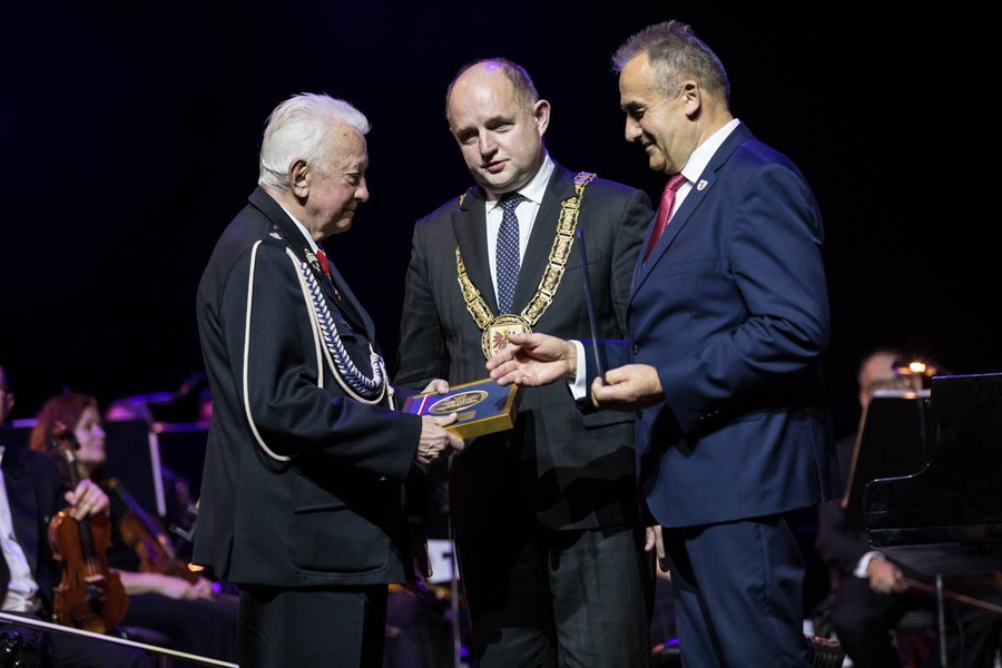 Koncert „Od Gershwina do Malickiego” i wręczenie medali Unitas Durat, fot. Andrzej Goiński